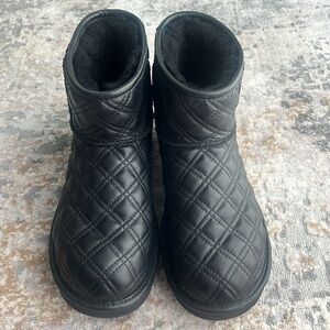 UGG Classic Mini II Quilted boots
